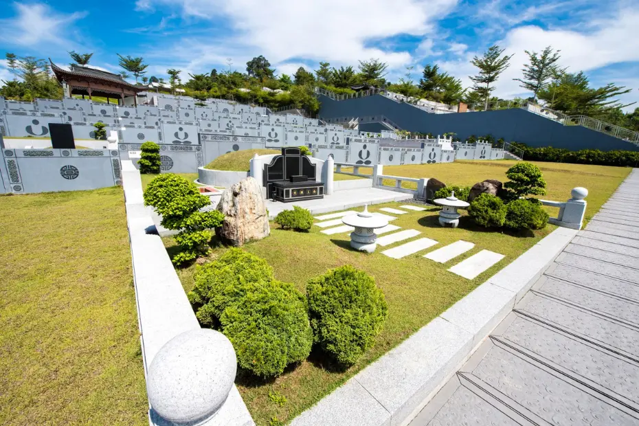 Building a tombstone in Nirvana Malaysia